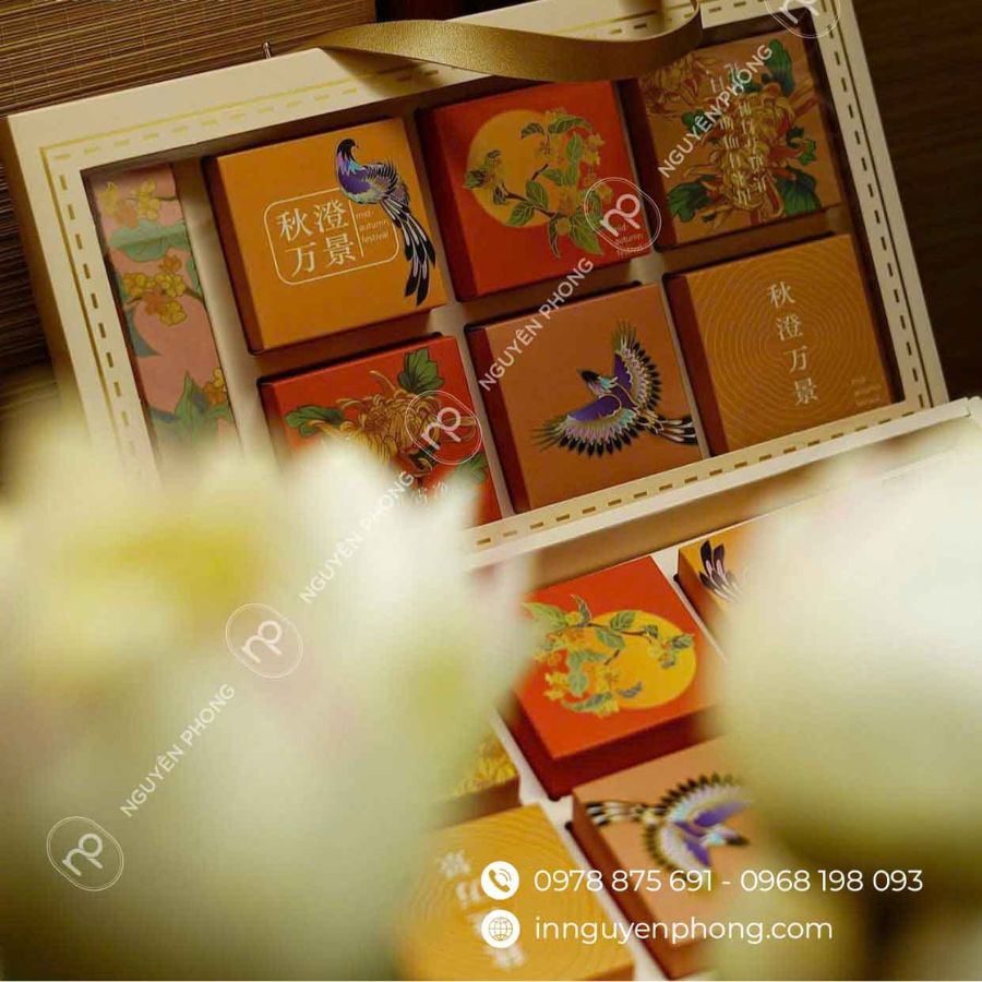 Họa tiết ấn tượng thu hút trên hộp quà