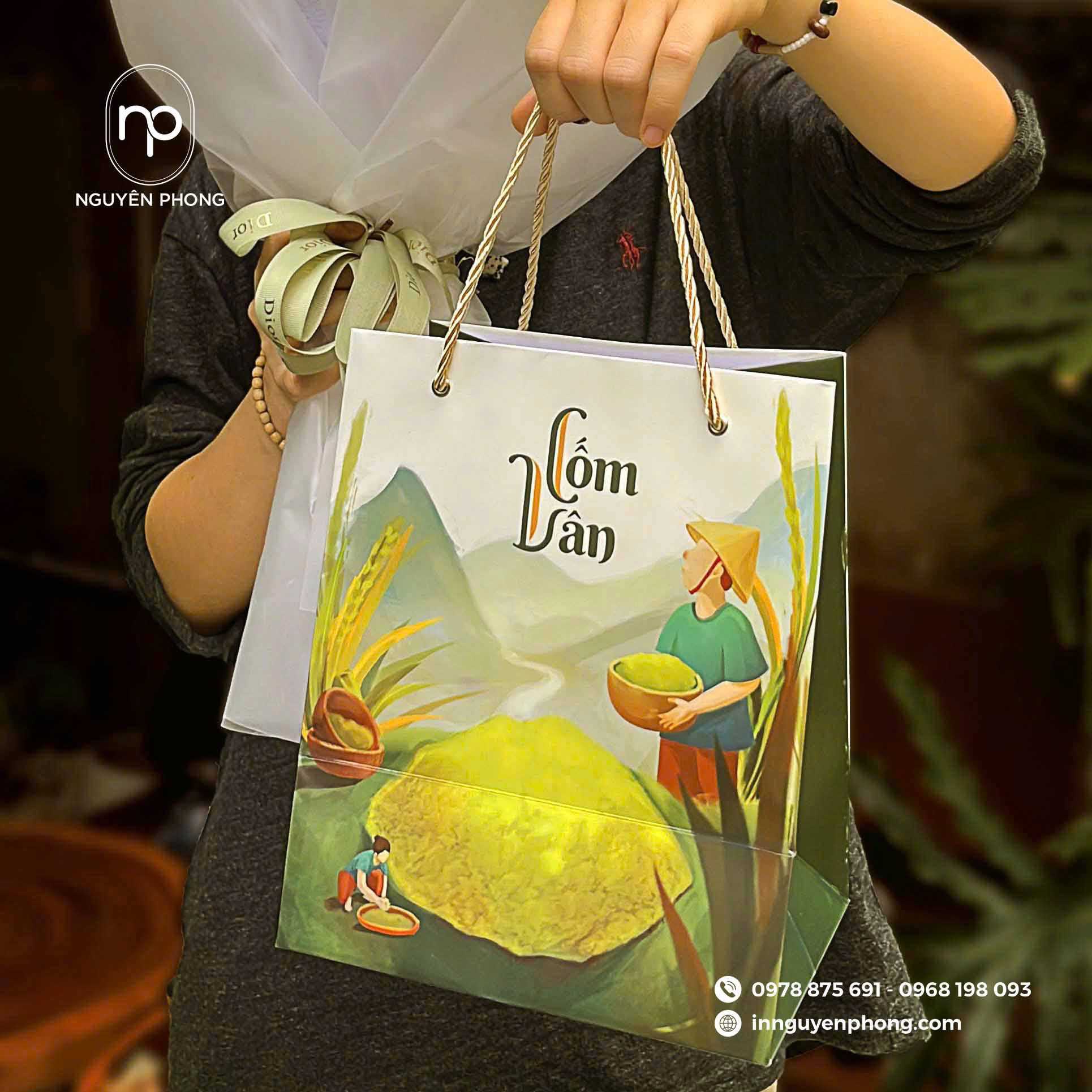 Mẫu túi giấy được thiết kế đa dạng 