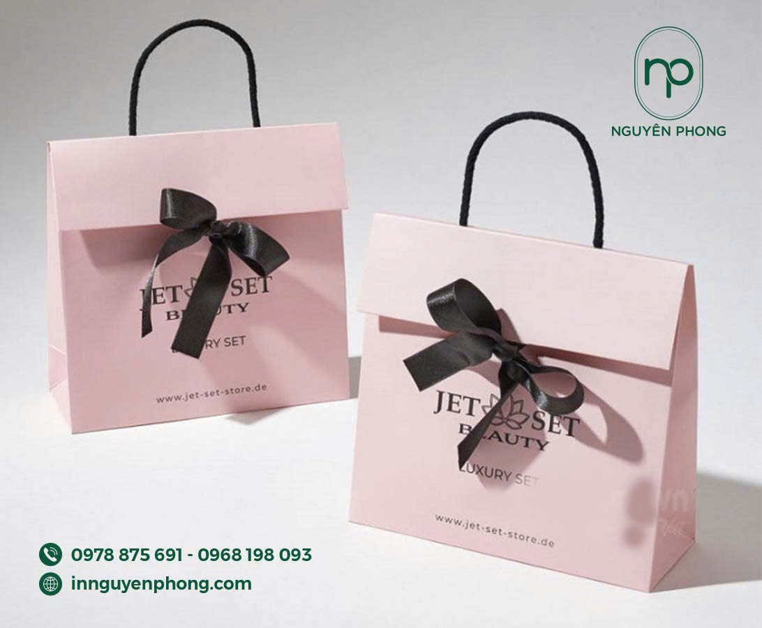In túi giấy đựng nước hoa, mĩ phẩm tiện lợi
