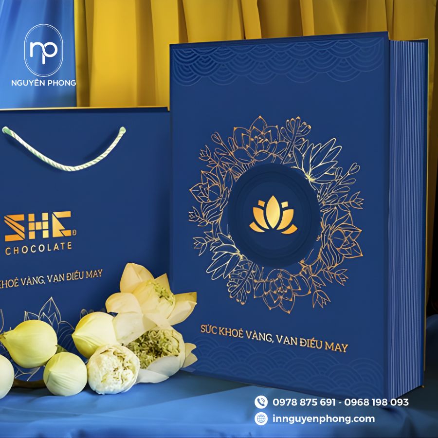 In hộp quà Tết ngân hàng