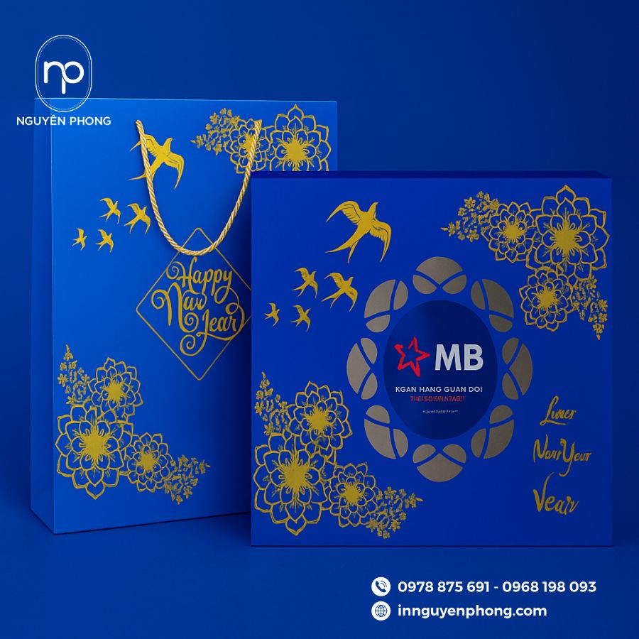 In hộp quà Tết ngân hàng