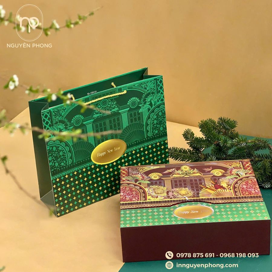 In túi giấy đựng quà tết theo yêu cầu