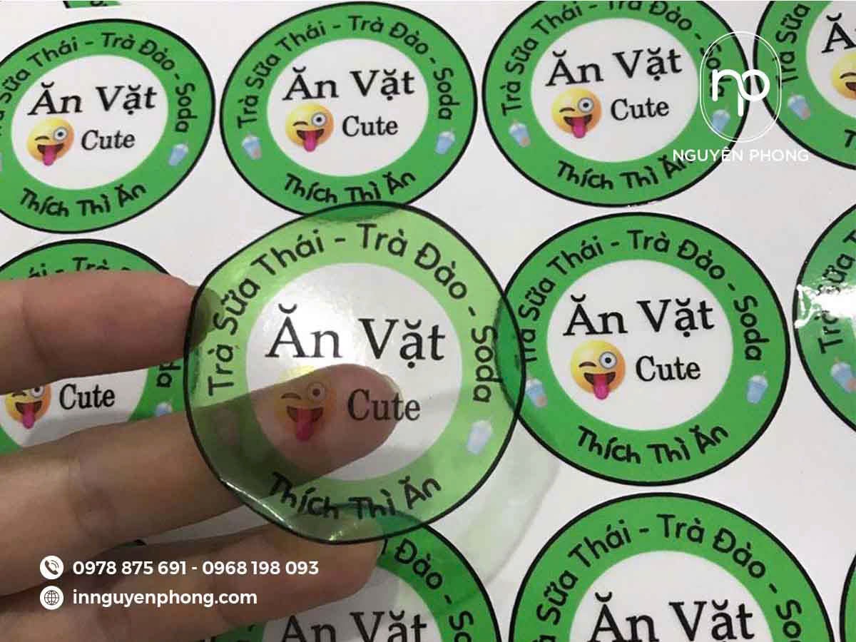 Sticker tròn với kích thước đa dạng theo yêu cầu